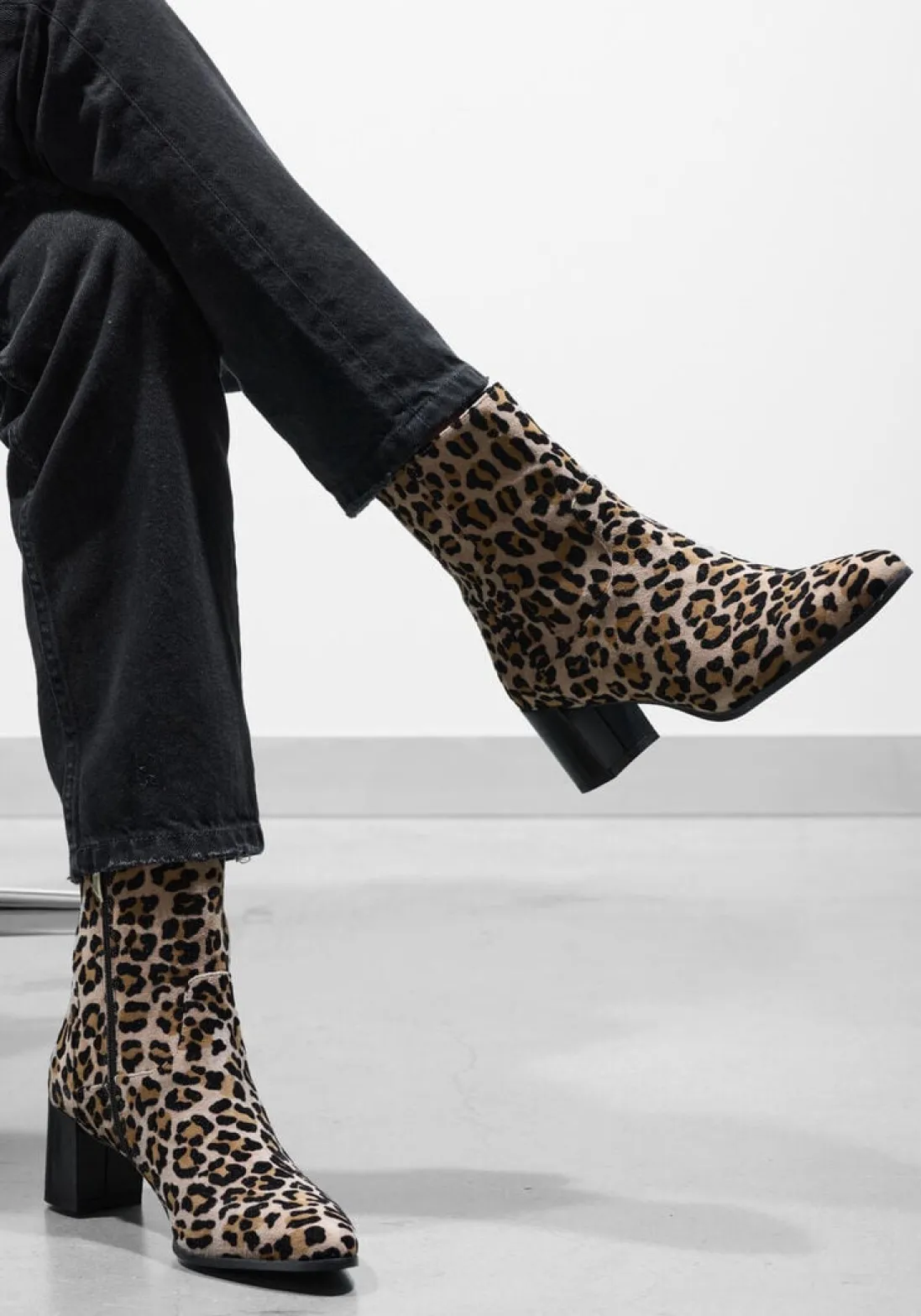 LINA LOCCHI enkellaarsjes 8543 beige Clearance