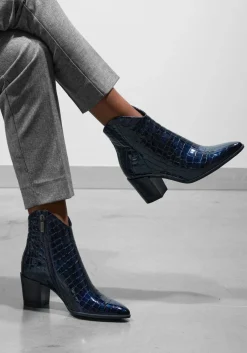 LINA LOCCHI e enkellaarsjes at 152 blauw