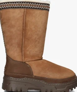 UGG snowboots classic tall trailgazer cognac Sale