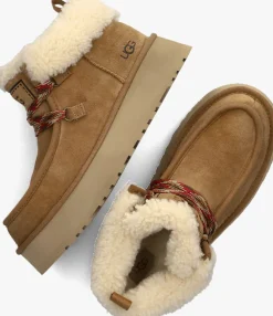 UGG vachtlaarzen w funkarra cabin cuff cognac Outlet