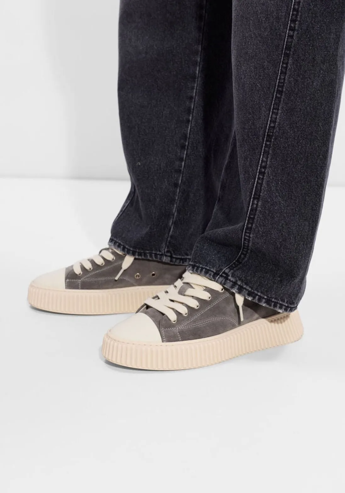 RHUN grijze lage sneakers 2020 treble grijs Best