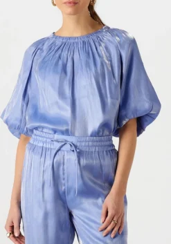 DANTE6 e top simo shimmer back detail top lichtblauw Sale