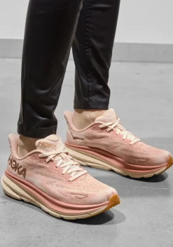 HOKA lage sneakers clifton 9 roze Online