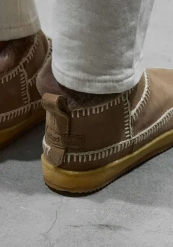 LAIDBACKLONDON vachtlaarzen nyuki low crochet taupe