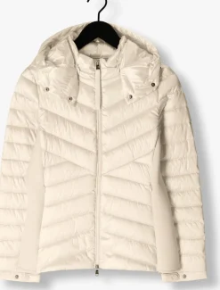 BEAUMONT te jack devi wit New