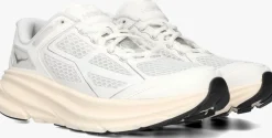 HOKA te lage sneakers clifton one9 wit Clearance