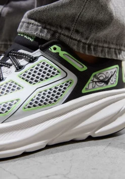 HOKA te lage sneakers clifton one9 wit New