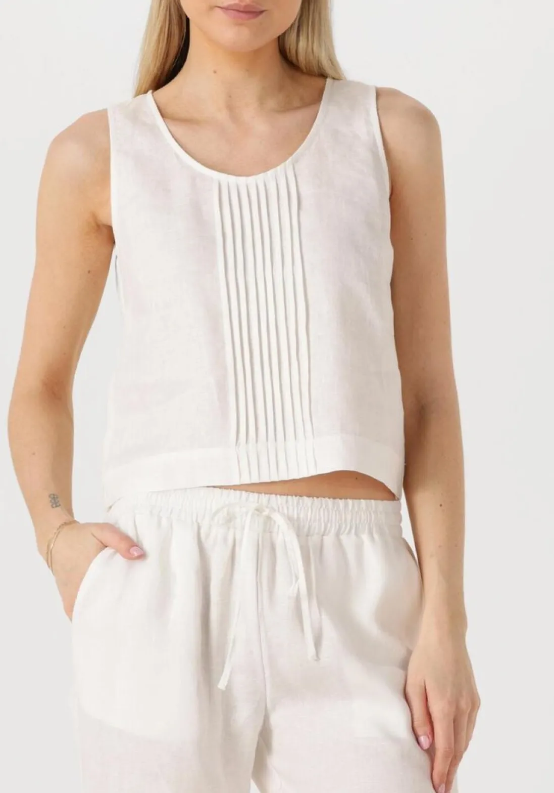 RESORT FINEST te top crop top linen wit Best
