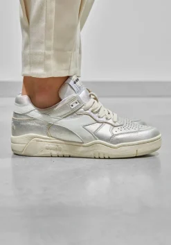 DIADORA HERITAGE en lage sneakers b.560 metal wn zilver Discount