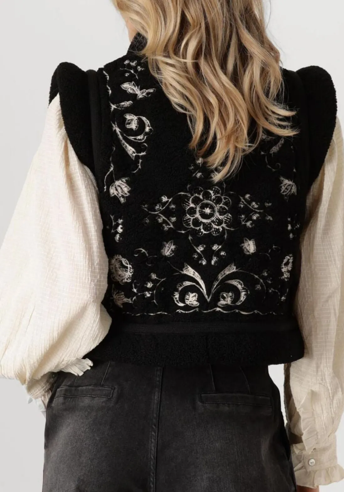 ANTIK BATIK e gilet saliba gilet zwart Discount