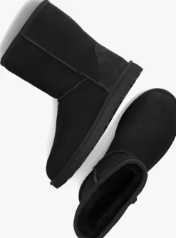 UGG e vachtlaarzen classic short ii zwart New